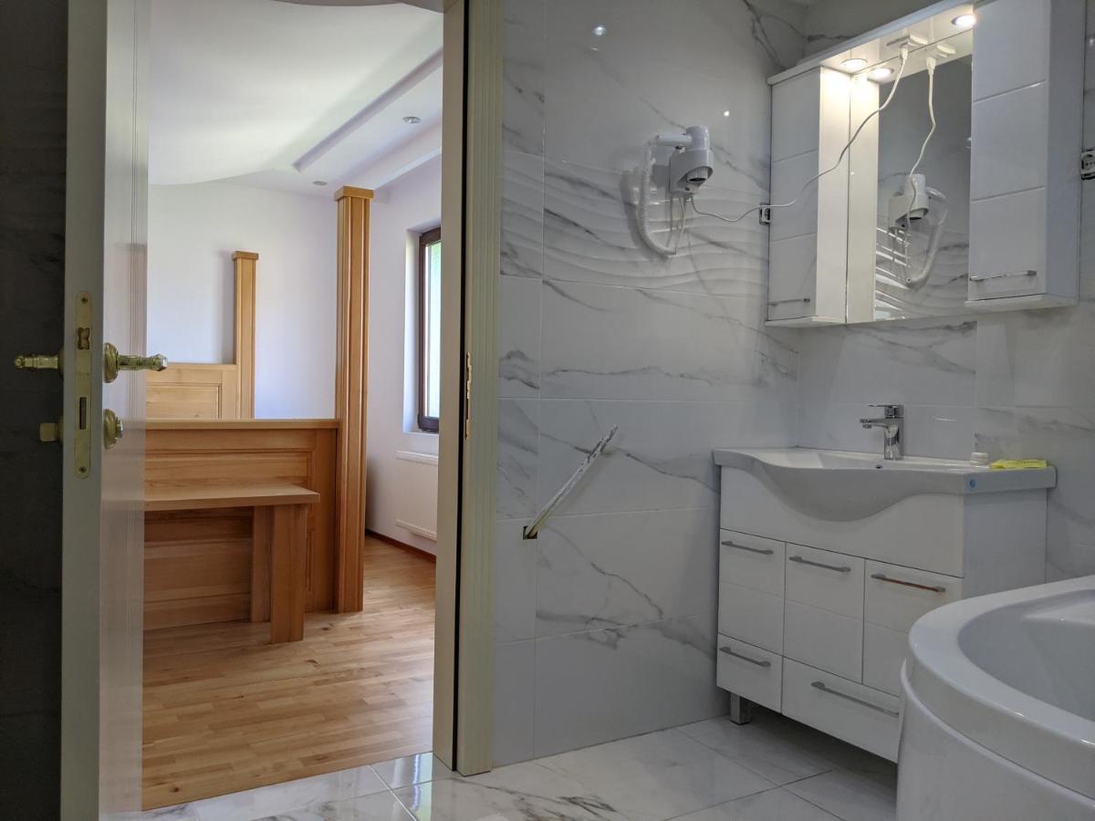 Appartement & Restaurant Abas Plav