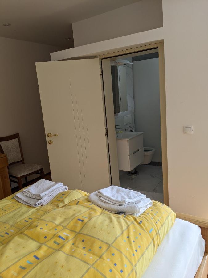 Appartement & Restaurant Abas *