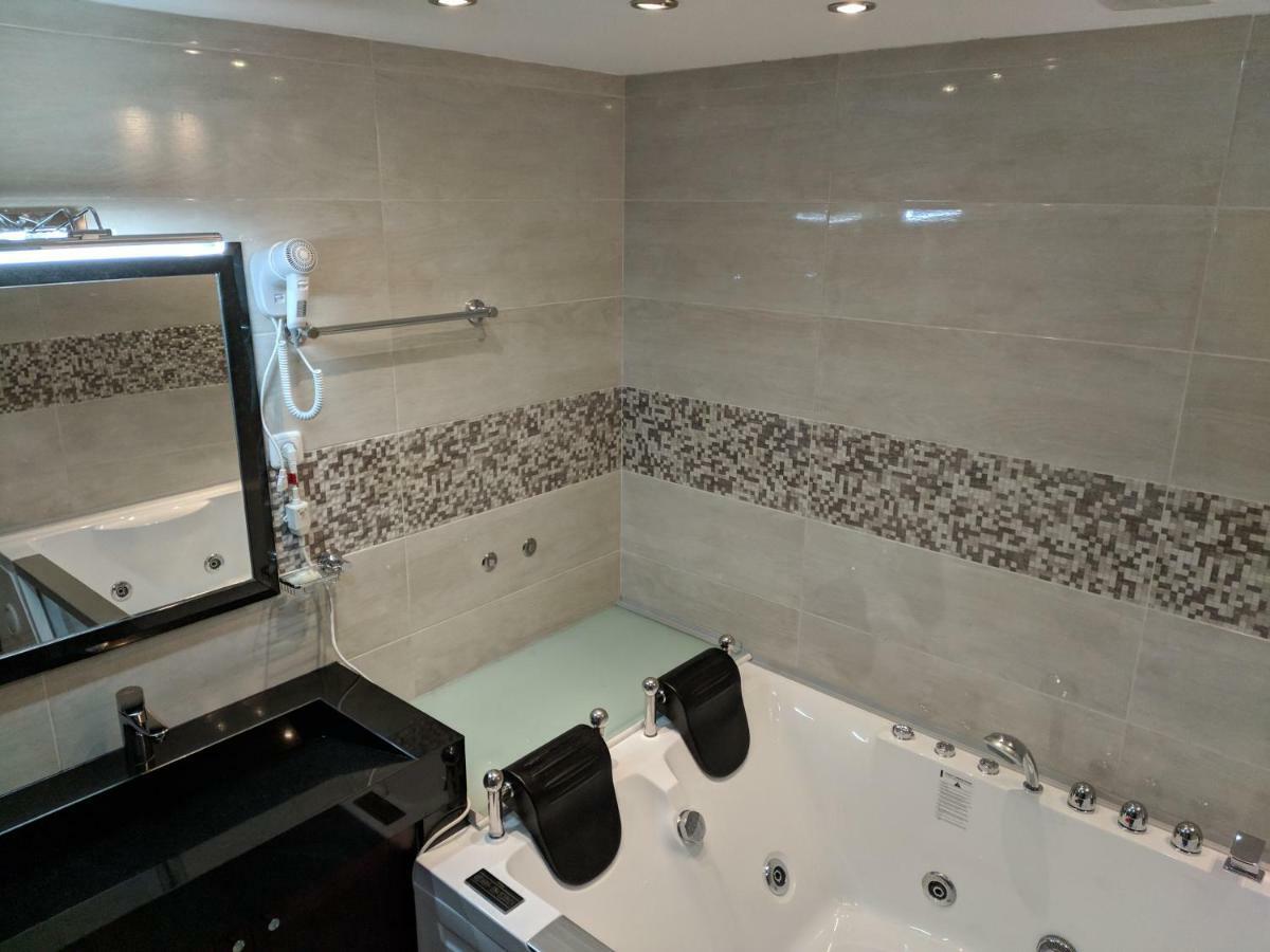 Appartement & Restaurant Abas *