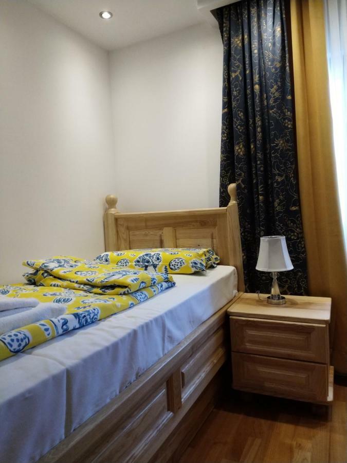 & Restaurant Abas Appartement Plav